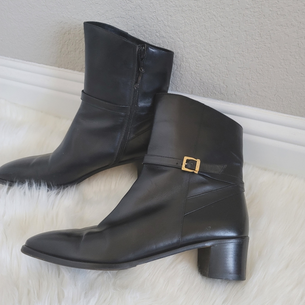 Salvatore Ferragamo Black Leather Booties Size 9.5 but feel like a 8 narrow